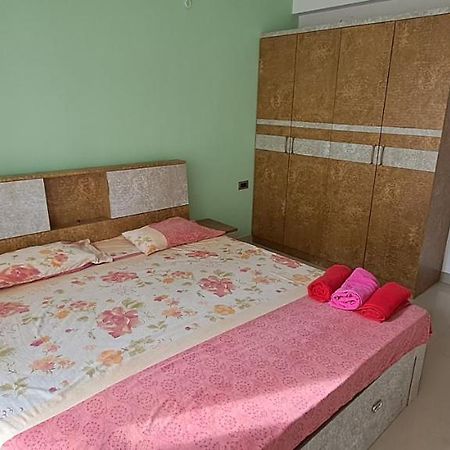 Ranghavi Sands Apartment With Pool - Near Beach And Dabolim Airport Bogmalo Exteriör bild